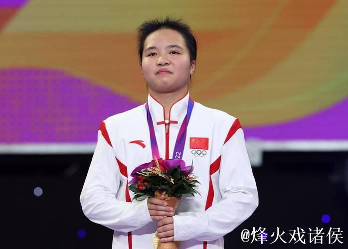 全运会霹雳舞女单决赛 刘清漪力克对手蝉联冠军 全运会霹雳舞女单决赛 刘清漪力克对手蝉联冠军